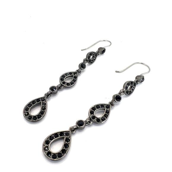 Vintage Monet Dangle Drop Earrings Black Rhinestone Crystal Gunmetal Signed MCM - Picture 1 of 4